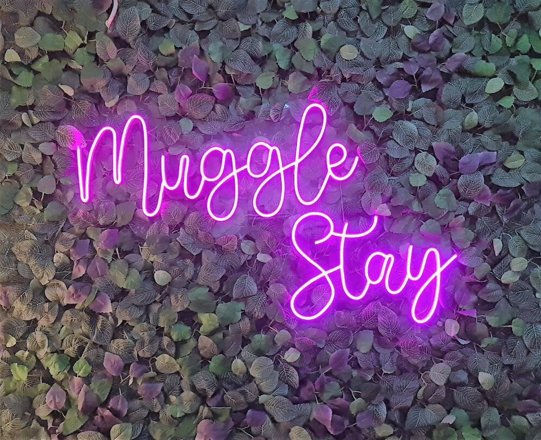 Muggle Stay Guest House - Bonifacio Global City Taguig مانيلا المظهر الخارجي الصورة
